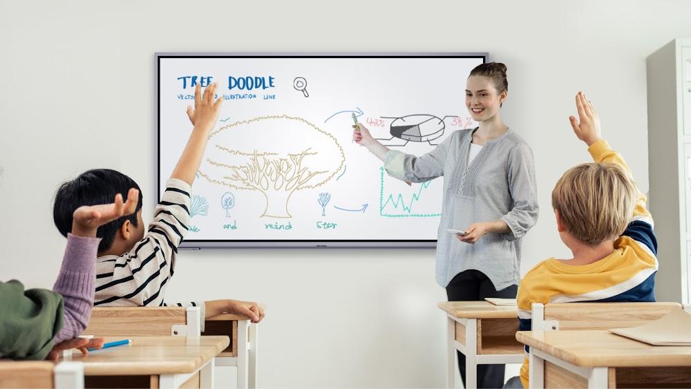 Màn hình Tương Tác Hikvision DS-D5B65RB/EL 65 inch 29 kha nang nhan dien net but sieu min den 2mm voi do chinh xac 1mm mang lai cam giac viet chan thuc nhu tren giay.