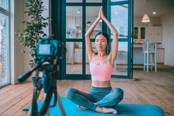 huong-dan-dung-zoom-day-yoga-online